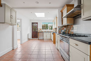 Kitchen/breakfast room- click for photo gallery